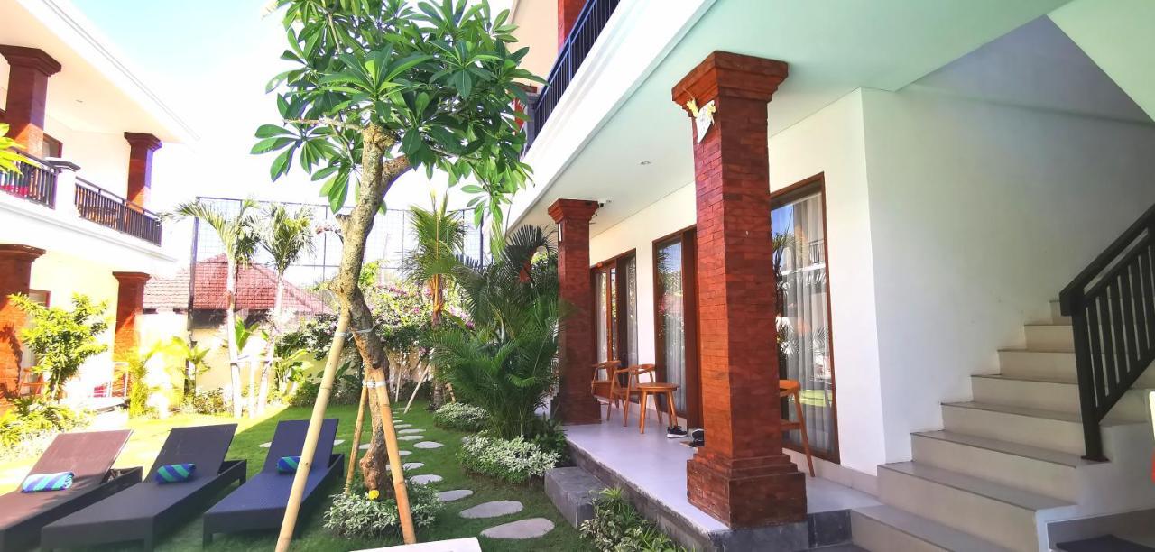 Santi Homestay Canggu Dış mekan fotoğraf
